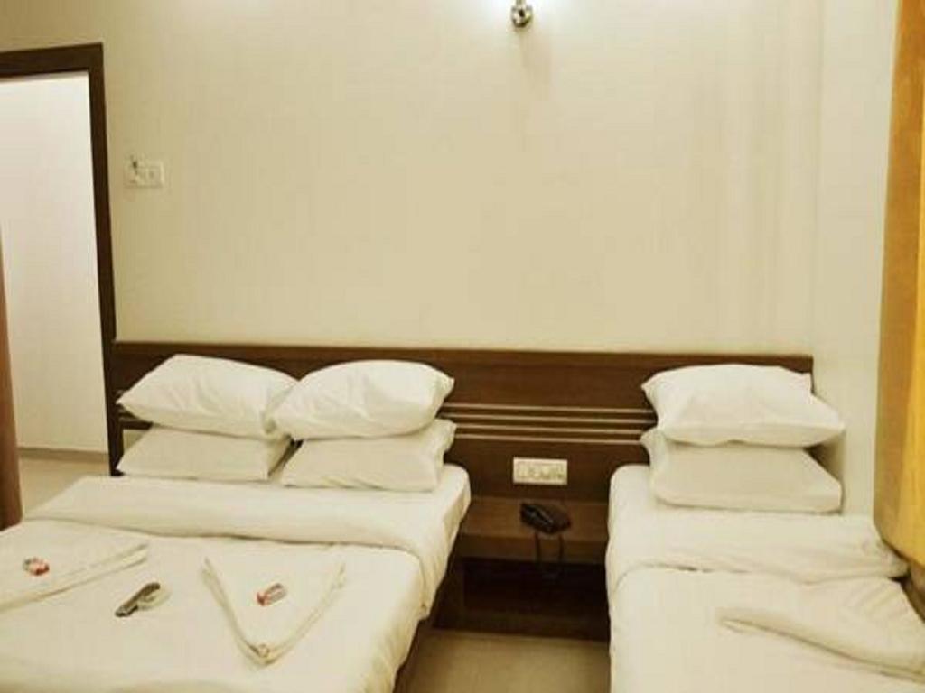 Hotel Airport Land Neu-Delhi Zimmer foto